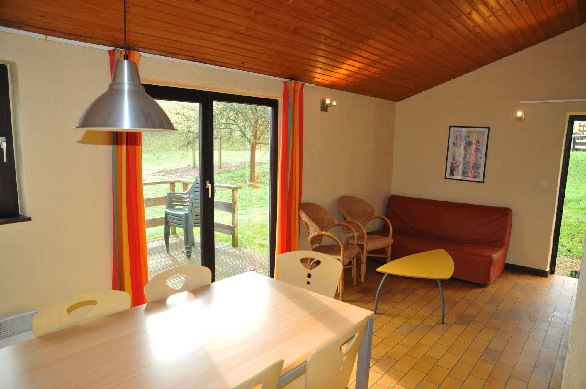 Vallee De Rabais Virton Exterior photo